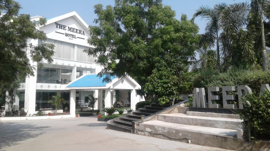 hotel tirupati rushivan